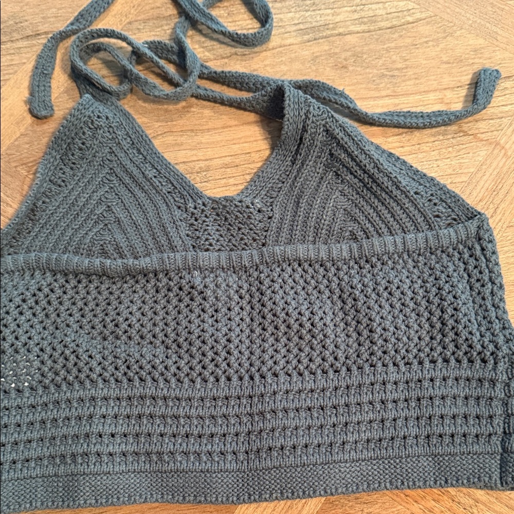 Dusty Green Aerie Crochet Cropped Halter Top XS EUC - Picture 5 of 7